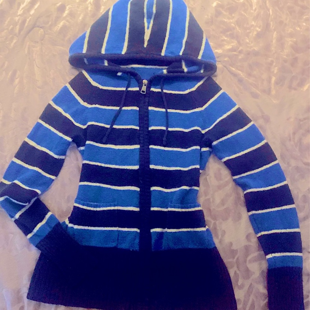 Tight Fitting Zip Up Striped Hoodie